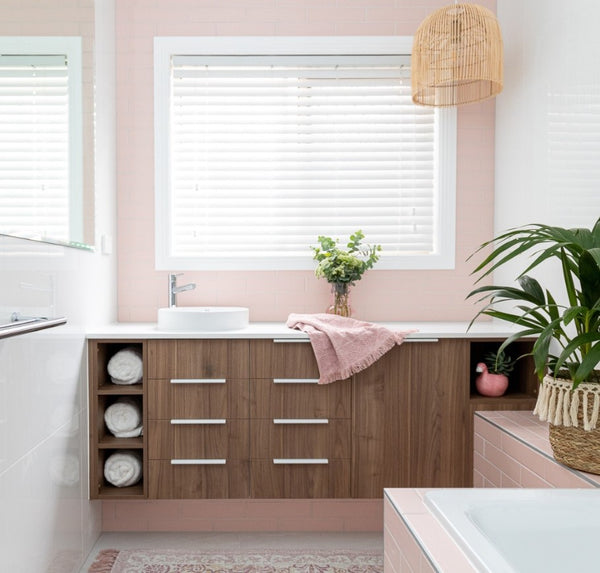 C137- Caloundra Lip Pull