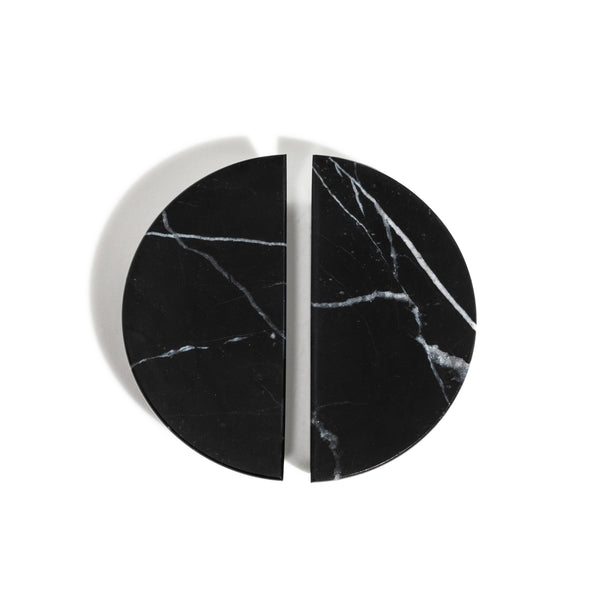 K157- Black Marble Mani Half Moon Knob