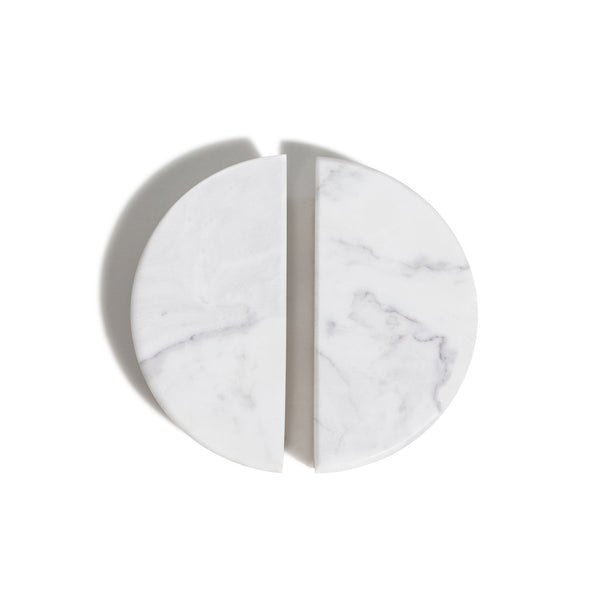 K157 - White Marble Mani Half Moon Knob
