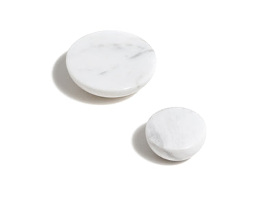 K158 – White Marble Mani Dome Knob