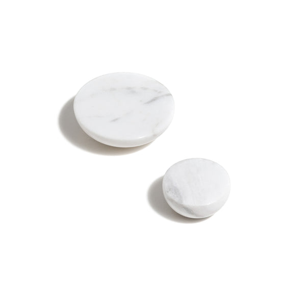 K158 – White Marble Mani Dome Knob