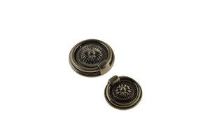 Antique Silver Decorative Round Plate with Ring Pull Cabinet Knob (K64 AS Royale Ring Pull)