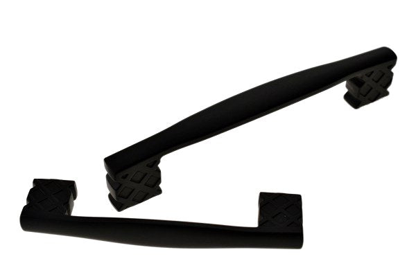 Black Wide leg Lattice D Bar Handle Cabinet Handle (C22 BL Ascot Lattice D Bar)