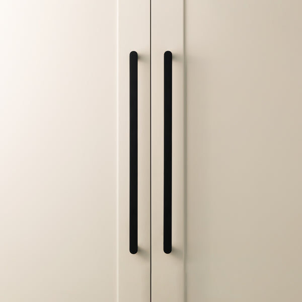 C250 - Matt Balck Trevallyn Appliance Pull