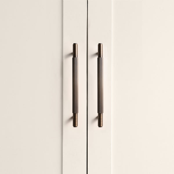 C247 - Linear Montrose Cabinet Handle