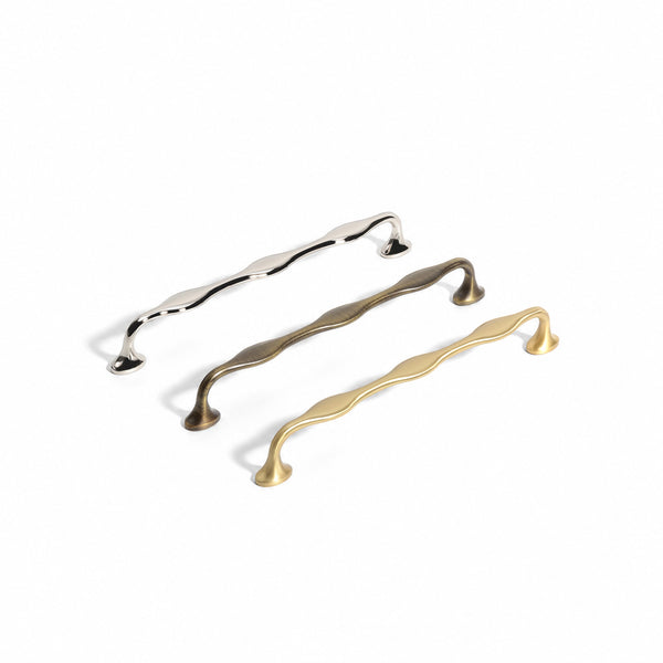 C252 - Lantana Wavy Cabinet Handle