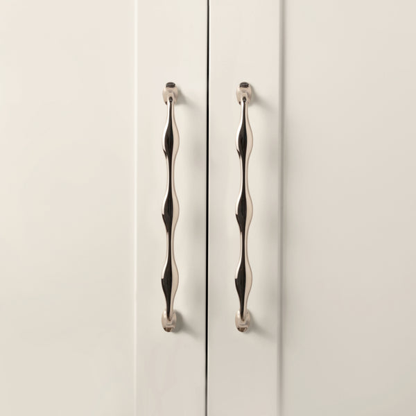C252 - Lantana Wavy Cabinet Handle