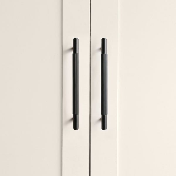 C247 - Linear Montrose Cabinet Handle