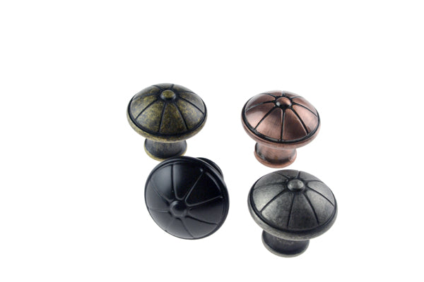 Black, Copper, Matt Antique Bronze OR Matt Antique Silver Round Decorative Knob (K101 Yamba)